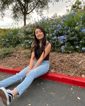 Victoria Grace Instagram - Hello December👋