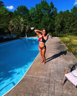 Victoria Paige Watkins Instagram - #summertime #poolfordays ❤️🖤