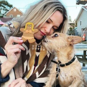Victoria Pratt Instagram - It’s all fun and games till you eat your third amigo. 
#dogsofinstagram 
#GaryBusey