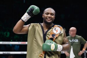 Viddal Riley Instagram - A flawless performance from @isitril to retain the English title 👌🥊

The Rilest shows he is ready for the next level 👀