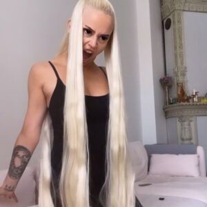Viivi Huuska Instagram - Did you break my Internet?