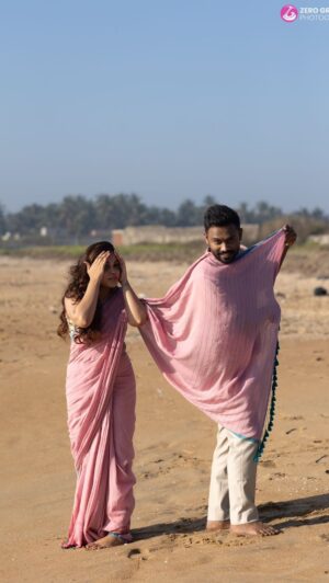 Vijay Kumar Instagram - 90’s Kids in pre wedding shoot 😅
📸 @zerogravityphotography