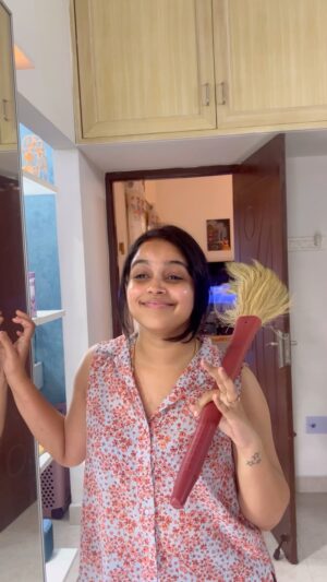 Vijay Kumar Instagram - Tag that Arivalli’s 😂🙏🏽
.
.
#reels #reel #instagram #contentcreator #couplevideos