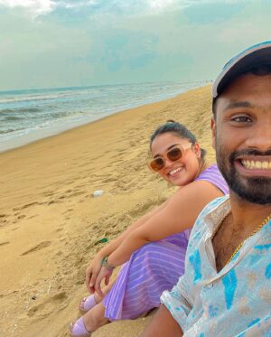 Vijay Kumar Instagram - Turning the page to the next chapter of my life ! #28 
.
My birthday was just as I wished for . And she did it best @nakshatra.murthy 
My wife ❤️🧿 
It was such a great surprise with so many beautiful gifts 🎁 
A memorable birthday after marriage ♥️ 
Thanks wifey and all those who came who wished me with huge heart of happiness 
Wishing the best this year with all positive vibes and energy 🧿