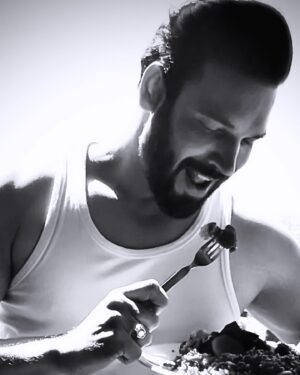 Vikas Verma Instagram - Was just checking if I was still worthy for good photos 👀 

What do you say guys 

It’s been long and lazy 
Let’s get back to the madness