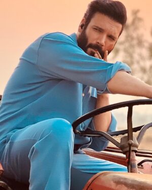 Vikas Verma Instagram - Son of a farmer 💖 

Bhopal you are beautiful 🫰

A bombastic project dropping soon ✌️💫

And the journey continues 

With Love hopes and dreams 

#bollywood #vikasverma #anotherfilmanotherjourney #bhopal #madhyapradesh