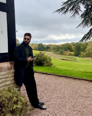 Vikas Verma Instagram - Was a beautiful time shooting in outskirts of United Kingdom 

With the beautiful cast and crew 

#drugsanddreams out next year 🤞💖

With love hopes and dreams 🧿