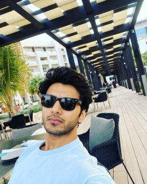 Vikram Singh Chauhan Instagram - 🏜️🌸

#exploreoman #experienceoman #omanbyyou #omantravel #vibesofoman #omantourism