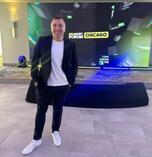 Viktor Hevko Instagram - Благодійний форум BIG MONEY в Чікаго 
Ведучий на місці 💪