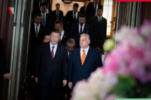 Viktor Orbán Instagram - Béke nem lesz magától, a békéért tenni kell! A békemisszió harmadik állomása: Peking.