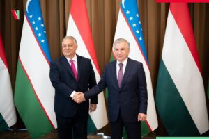 Viktor Orbán Instagram - A képlet egyszerű: ha emelni akarjuk a magyar béreket, ha támogatni akarjuk a magyar családokat, ha fejleszteni akarjuk a magyar családokat, ahhoz kiterjedt gazdasági kapcsolatokra van szükségünk. Háború és elzárkózás helyett béke és konnektivitás. Ez a magyar modell!