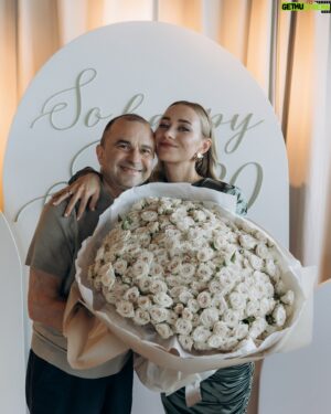 Viktor Pavlik Instagram - Ювілей коханої дружини ❤️