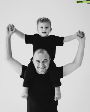 Viktor Pavlik Instagram - Коханий, найкращій у світі таточко, вітаю тебе з Днем Батька! 

Дякую за твою любов, підтримку, турботу. Дуже сильно люблю тебе!
Твій синочок Михасик😇