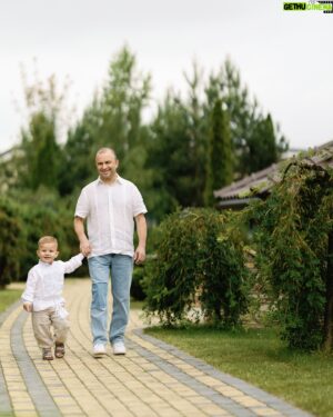 Viktor Pavlik Instagram - Коханий, найкращій у світі таточко, вітаю тебе з Днем Батька! 

Дякую за твою любов, підтримку, турботу. Дуже сильно люблю тебе!
Твій синочок Михасик😇