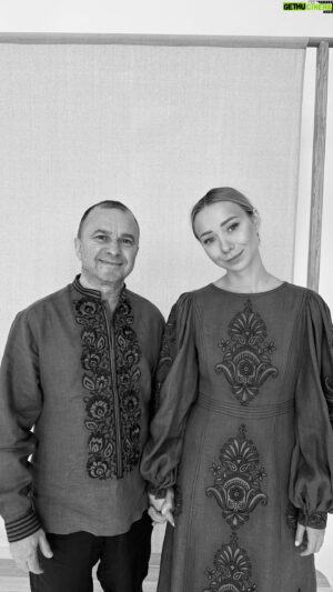 Viktor Pavlik Instagram - Щасливого Різдва ✨🎄