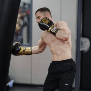 Vilson Ndregjoni Instagram - Ready for war 🌪️🦍🇦🇱