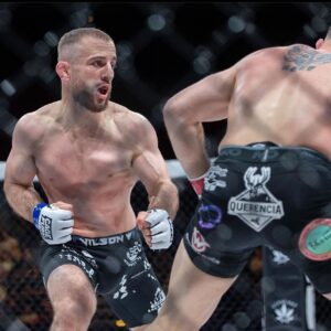 Vilson Ndregjoni Instagram - I am ready to show that I belong to fight with the best in the world 🌎 . Whatever God has planned for me. Thank you all for the support and believing in me! ❤️ Faleminderit te gjithve nga zemra ❤️🇦🇱⚔️🇺🇸