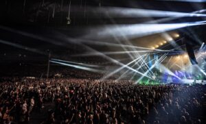 Vince Neil Instagram - Las Vegas 🖤 A very special way to end an incredible stadium Tour!! 
Vegas was my home for 28 years and I still love it there so to see so many of you coming out was mind blowing. 

A huge shout out to all the hundreds and hundreds of people that it took to make #thestadiumtour a reality. Without them, none of this would have been possible. And a massive thank you to YOU, the fans‼️ 

Mötley Crüe will be back! 

📸 @samshapiromedia