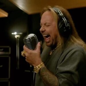 Vince Neil Instagram - DON’T LET THE BASTARDS GET YOU DOWN #mötleycrüe #DogsOfWar