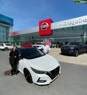 Vincent Beauregard Instagram - Gros S/O à ma bonne amie @staceygianno_ de m’avoir fait confiance pour l’achat de sa nouvelle voiture! Non seulement elle a une nouvelle auto mais EN PLUS elle est partie avec une carte cadeau de 500$ d’essence! Il m’en reste quelques-unes à donner donc… DM pour ton RDV! 😎