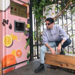 Vincent Cyr Instagram - Los Angeles: 29 year old male activist has a long winded debate with organic juice machine regarding whether or not aid should be sent to those suffering from Season 8 of Game of Thrones. “Look, I’m Sagittarius, I just know these things” he said gingerly as he adjusted his watch and reached for his cold pressed green juice.