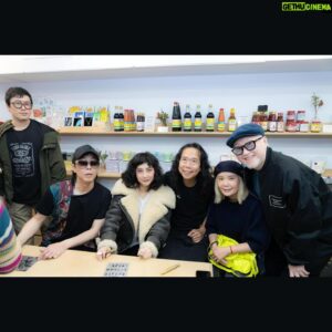 Vincent Kok Instagram - 很多很多人聚在文青街
大家都愛毛孩
大家都愛大飛

#WeMissYou
#一夥
#大飛