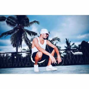 Vincent Stein Instagram - @capital_bra 🏝
