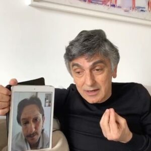 Vincenzo Salemme Instagram - Sostieni la spesa solidale!! #spesasolidale #aiutiamoci #andratuttobene #iorestoacasa 
@guerriero_antonio