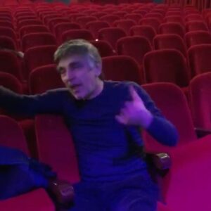 Vincenzo Salemme Instagram - ⚠️⚠️⚠️
È solo rimandato! Con tutto il cuore❤️
(Il video continua scorrendo la seconda pagina➡️)