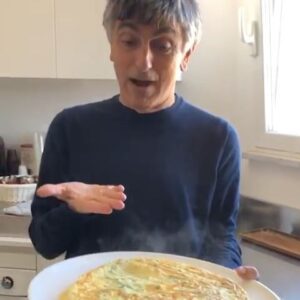 Vincenzo Salemme Instagram - Aggio fatto ‘a frittata! Speriamo bene.. e chest’è!👨🏻‍🍳😂