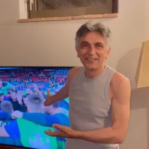 Vincenzo Salemme Instagram - Forza Azzurri!!!🇮🇹 #euro2020