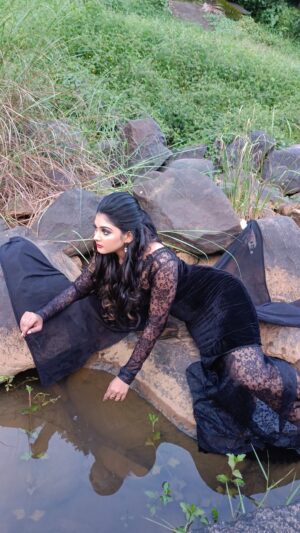 Vindhuja Vikraman Instagram - 56M😍
പറ്റിപ്പോയി ആശാനെ 😂😂

Pics out 🔜

Pic @anu_memories_
Mua @eternalmakeovers💄
Costume @nash__designs 👗