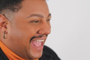 Vinegar Strokes Instagram - No harm in getting some cheeky new photos taken and these are some of the outtakes that I kinda like! 

They call this Presenter Based Personality Shots…so I must have lots of personality 😂😂

📸: @aspirepresenting 

#presenter #tv #radio #live #host #pivot #danieljacobpresents #training #new #newpresenter
