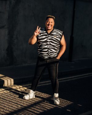 Vinegar Strokes Instagram - Jus’ out n a-bou’ ‘aving a bubble bath in Souf Landon init bruv! 

Translation: just out and about having a laugh and good times in South London, isn’t that right friend! 

📸: @garconjon 
👗: mostly @asos_man @asos @boohoomanofficial 

#presenter #host #faceof #pics #fun #personality #dreamer #gogetter #leopard #london #southlondon #pose #work #fashion #manfashion #lgbt #gayman #daddy