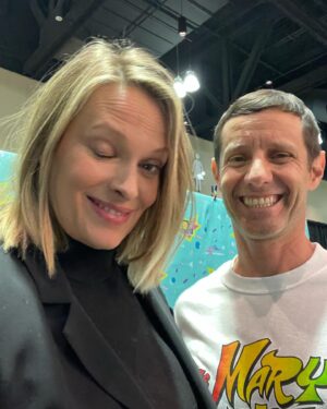 Vinessa Shaw Instagram - More #bts shenanigans from this weekend! Seeing old friends @thereallacey and fangirling at @therealtboz and @therealchilli @mrchristopherlloyd @lea_thompson 😱Thanks to everyone who came out! We loved spending time with you and rekindling the (black) flame! 🕯