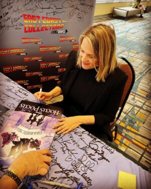 Vinessa Shaw Instagram - More #bts shenanigans from this weekend! Seeing old friends @thereallacey and fangirling at @therealtboz and @therealchilli @mrchristopherlloyd @lea_thompson 😱Thanks to everyone who came out! We loved spending time with you and rekindling the (black) flame! 🕯