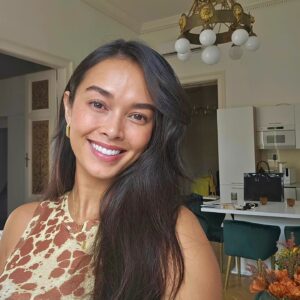 Vinessa Vidotto Instagram - 🦒👋💋