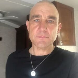 Vinnie Jones Instagram - Arrived in New York, just booked a regular role on the biggest show on the planet 👏🏻👏🏻👏🏻

#watchthisspace #newyork