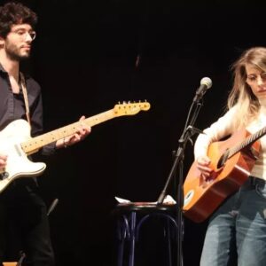 Virginia Maestro Instagram - Qué fin de semana tan bonito 💙 Gracias al público que nos acompañó el viernes, y a mis queridos compañeros @alfonsoferrermusic Ricardo y Mer. A @laryjlen por cuidarnos y la oportunidad, al @ayto_cabanillas 🙏🏻
A @nat_simons por juntarnos a tantos compañeros y compañeras disfrutando de su talento, feliz de haber formado parte 😘 y ser testigo una noche inolvidable. 
#felizlunes