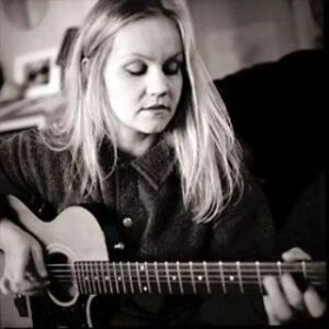 Virginia Maestro Instagram - Admirada por artistas de la talla de Sting o Paul McCartney, Eva Cassidy será protagonista en el segundo episodio de Café Sonoro de la mano de Virginia Maestro.

Café Sonoro, un podcast de Virginia Maestro y José Ángel Martín. ¿Te apetece acompañarnos?

#podcast #evacassidy #cafesonoro #cafesonoropodcast