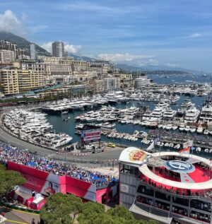 Virginie Philippot Instagram - Merci à @racingpartnersmonaco @nicolasmisslinofficial55 pour cette superbe journée ! Pour une première c’était magique 🥹🏎 félicitations @charles_leclerc the winner #bestview #gpmonaco #gp #f1 #monaco