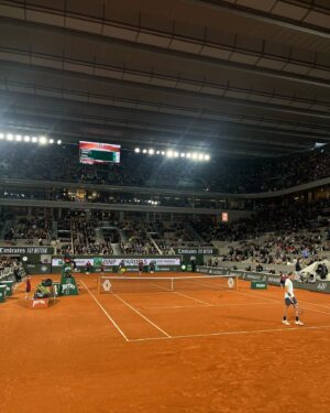 Virginie Philippot Instagram - Court Philippe - chatrier 🎾
@carlitosalcarazz VS @sebastiankorda 

#rollandgarros #courtphilippechatrier #rolex #pointsforchange #tennis