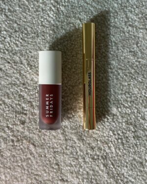 Virginie Vandelac Instagram - Mes favoris @sephoracanada ! 
Moi aussi j’ai envie de partager mes Musst en vue de la vente 15-20% qui en ce moment en vigueur !! 

@shiseido revitalessence le fond de tient 
@makeupforever fond de teint poudre bluring effect 
@narsissist cream bronzer laguna
@makeupbymario cream blush (toutes les teintes) 
@tower28beauty cache cernes 
@narsissist radiant creamy color corrector 
@patricktabeauty blush 
@makeupforever artist highlighter 
@hourglasscosmetics phantom lipgloss 
@hourglasscosmetics micro crayon yeux 
@bobbibrown creamy eyeshadow stick 
@armanibeauty eye tint 
@benefitcanada precisely microfin brow pencil 
@makeupbymario lip liner suede 
@summerfridays lip oil 
@shiseido eyelash curler 
@youthtothepeople body products 
Vous pouvez retrouver d’autres must en stories et dans Mon shopmy