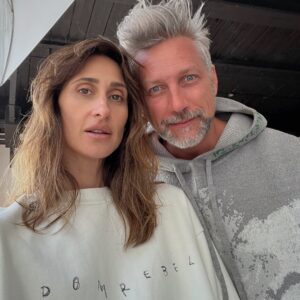 Virginie Vandelac Instagram - 8 ans aujourd’hui ! 
Précieux amour , précieuse complicité. 
Je t’🤍 dans les petits et grands moments @jeanseherr 

Both wearing proudly @domrebel le temps d’un shoot créatif avec @beatriceddl chez @humankindmgmt