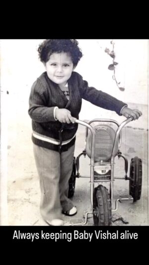 Vishal Malhotra Instagram - I make an effort to keep the child in me alive and kicking.
It was the purest, happiest and funnest time of my life. I miss that time.
I miss you bro.
Hope I made you proud !

#time #love #nostalgia #childhood #childrens #memories #proud