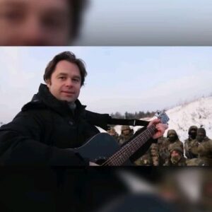 Vitaly Gogunsky Instagram - С Праздником, Дорогие! Всем вернуться домой! Приглашаю на Концерт! 3 марта в Москве!