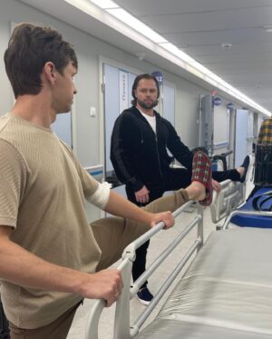 Vitaly Gogunsky Instagram - Поздравляю всех с днем Российского кино!

Стартовали съемки «Универ»
Ждёте премьеру?