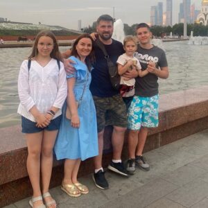 Vitaly Minakov Instagram - В Москве много красивых мест. Одно из них , Парк Победы! Отсюда открываются великолепные виды во все  четыре стороны. Отличное место для прогулки с семьей!