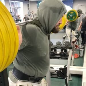 Vitaly Minakov Instagram - Потихоньку возвращается силушка.