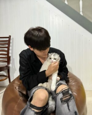 Vitchapol Somkid Instagram - วันกอดเหมียวววว🐱